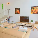 Segolene Design Vila *