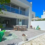 Segolene Design Vila *